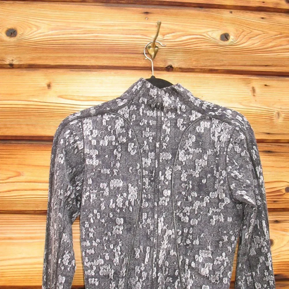Lululemon Run Briskly 1/2 Zip Eventide Jacquard top Pullover